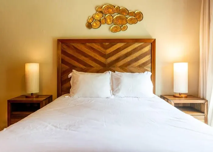 Spacious Open-concept With Stylish Design, Direct Access & Resort-style Amenities