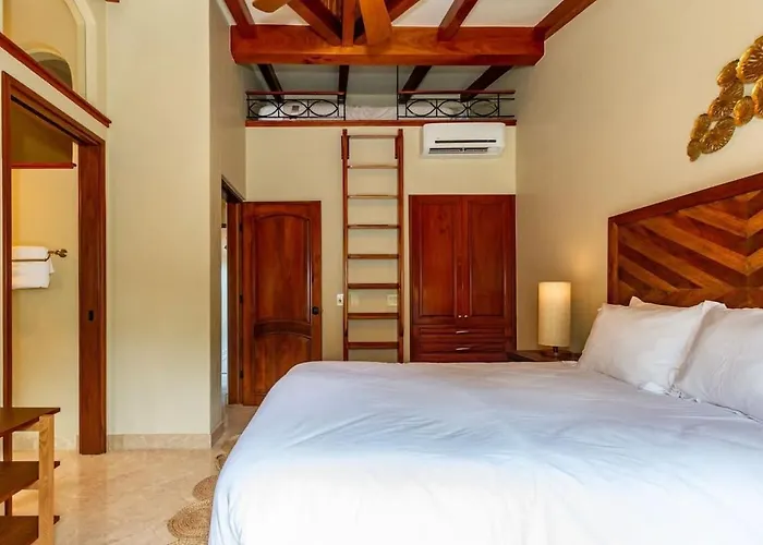 Spacious Open-concept With Stylish Design, Direct Access & Resort-style Amenities Hébergement de vacances Playa Flamingo