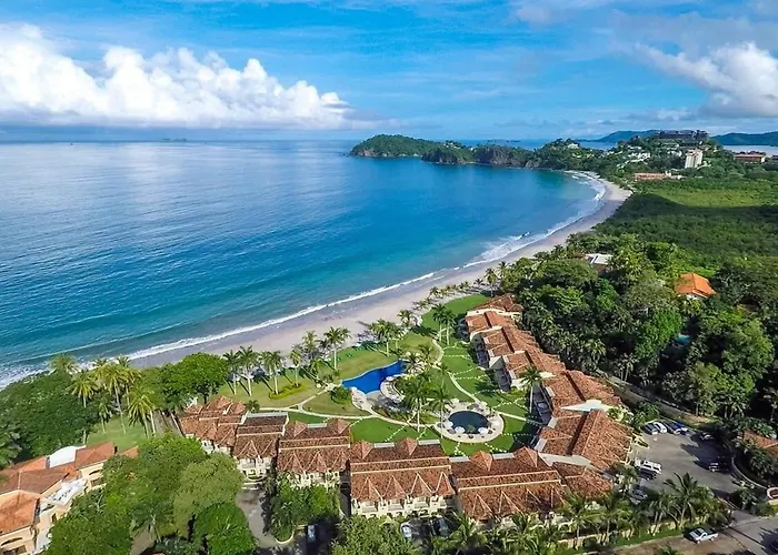 Spacious Open-concept With Stylish Design, Direct Access & Resort-style Amenities Playa Flamingo