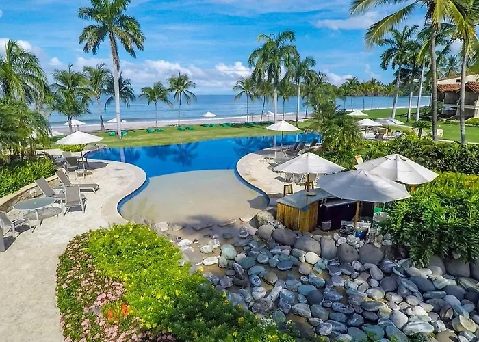 Hébergement de vacances Spacious Open-concept With Stylish Design, Direct Access & Resort-style Amenities Playa Flamingo
